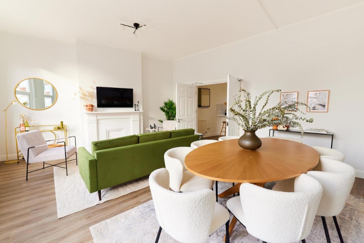 The Fulham Escape - Alluring 5Bdr Flat Londen Buitenkant foto