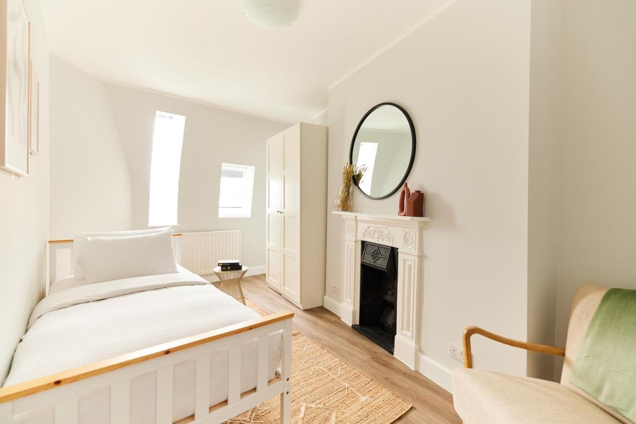 The Fulham Escape - Alluring 5Bdr Flat Londen Buitenkant foto